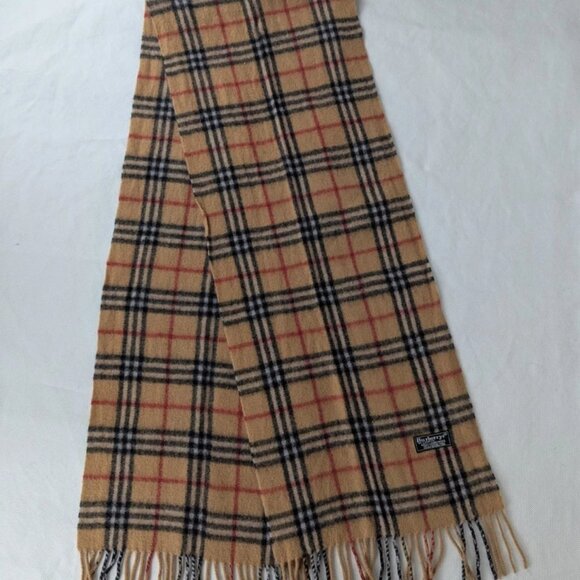 Burberry Designer Check Scarf Beige Lambswool – Unisex – Pre-Loved– Premium Wrap - Picture 3 of 7